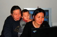 Le célèbre avocat des droits de l’Homme Gao Zhisheng et sa femme Geng He et leur fils Gao.  （攝影:  / 大紀元）  
