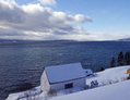 Quiétude d’une vie au ralenti en hiver sur la baie de Gaspé.（攝影: © charles Mahaux / about this image please contact : Mahaux Photography,  Gelivaux 28   B-4877 OLNE BELGIUM ;   charles@mahaux.com）  