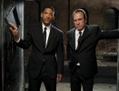 L'agent J (Will Smith, à gauche) et l'agent K (Tommy Lee Jones, à droite) （攝影: Wilson Webb / 