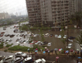 21 juillet, Pékin, de nombreuses voitures sous l’eau dans un quartier résidentiel de la ville. (Epoch Times)
  
