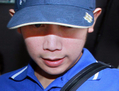 Cette photo prise le 3 septembre 2012 montre Worayuth Yoovidhya, le petit-fils de 27 ans du fondateur de Red Bull, au cours d’une enquête de la police de Bangkok pour homicide sur un policier et délit de fuite. (STR/AFP/GettyImages)