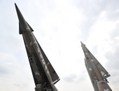 Des missiles sud-coréens Nike exposés au Musée de la Guerre de Séoul, le 9 octobre. La Corée du Nord a annoncé, le 9 octobre, qu’elle possédait des missiles capables d’atteindre le territoire américain, suite à l’accord entre la Corée du Sud et les États-Unis d’étendre le système de portée des missiles de la Corée du Sud (Kim Jae-Hwan/AFP/GettyImages)