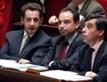 Photo prise le 9 Octobre 2002: l’époque où Nicolas Sarkozy, François Fillon et Jean François Copé travaillaient main dans la main au service de l’UMP semble appartenir au passé. (AFP PHOTO/Mehdi Fedouach)