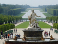 Photo du parc du château de Versailles du bassin de Latone, titanide de la mythologie greco-romaine, mère d’Artémis et d’Apollon. Le parterre de Latone fut construit entre 1668 et 1670 par Le Nôtre puis Mansart. (AFP)

