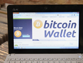 Une représentation symbolique de la monnaie virtuelle Bitcoin. (Sean Gallup/Getty Images)

