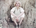 Marilyn Monroe dans une de ses innombrables séances de photos (Métropole Films)  