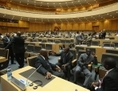 Le 18 mars 2013 à Addis Abeba, en Éthiopie, les délégués des différents pays africains arrivent dans la salle principale pour une session plénière de l’Union Africaine. (Sean Gallup/Getty Images) 