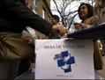 Un bureau de vote improvisé lors du referendum sur la santé en Espagne (Photo Madridiario.es) 