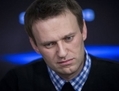 Alexei Navalny, qui a rassemblé des dizaines de milliers de partisans dans les grandes manifestations contre le Kremlin durant la présidence de Vladimir Poutine, a été condamné, le jeudi 18 juillet, à cinq ans d’emprisonnement pour détournement de fonds. (AP Photo/Dmitry Lovetsky)