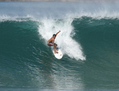 Surf dans les vagues de Puerto Escondido, Mexique (Shutterstock)