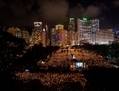 4 juin 2014: environ 180.000 personnes se sont rassemblées dans le Parc Victoria de Hong Kong pour une veillée aux chandelles en mémoire des victimes du massacre de la place Tiananmen. (Philippe Lopez/AFP/Getty Images)