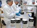 «La belle Aude», une Scop de crème glacée a été fondée après la fermeture de l’usine Pilpa de Carcassonne en juillet 2013. (Remy Gabalda /AFP/Getty Images)