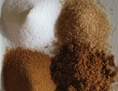 Comparée aux autres méthodes utilisées pour, l’épilation orientale au sucre, déjà pratiquée en Phénicie et en Égypte il y a plus de 2.000 ans, présente de nombreux avantages. (Wikimédia) 