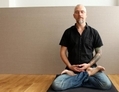 22 août 2014: Pake Hall, qui a dirigé des cours de méditation intitulés «La voie de la liberté» dans une prison suédoise au Centre Zen de Gothenburg. (Susanne W. Lamm/Epoch Times)
