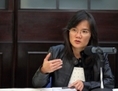 26 janvier 2015: Serenade Woo, porte-parole de la Fédération internationale des journalistes, s’exprime au Club des correspondants étrangers à Hong Kong. (Poon Cai Zhu/Epoch Times)
