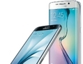 Samsung Galaxy S6 Bleu (g.) et Samsung Galaxy S6 Edge Blanc Astral. (dr.) 