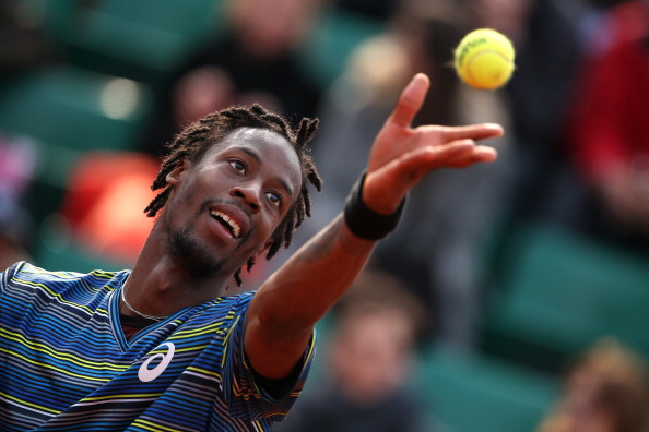 Roland-Garros : Monfils et Federer au coude-à-coude