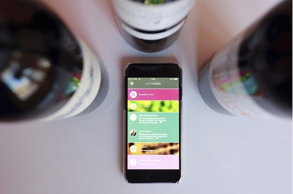 Les start-up numériques françaises ont le vent en poupe. Sur la photo, l'application Winewoo qui permet d'avoir toutes les informations sur un vin en scannant son étiquette (Nicolas Tucat/AFP/Getty Images)