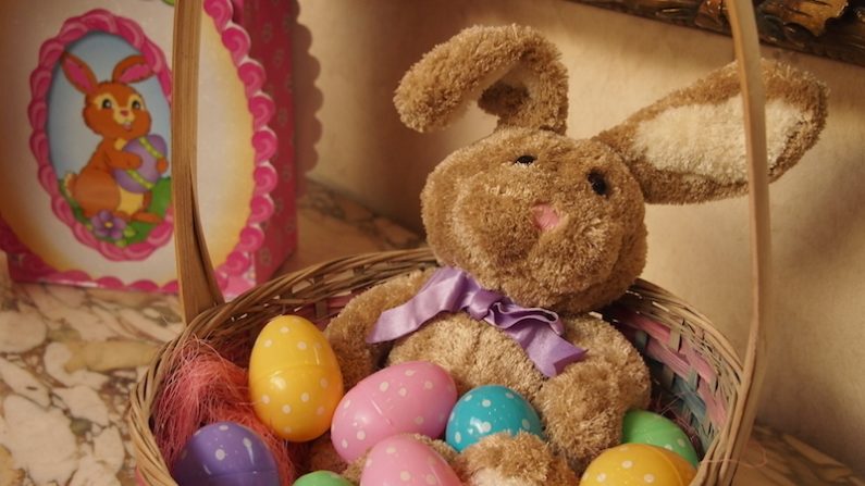 Lapins et œufs font partie de l’iconographie de Pâques. (Nathalie Dieul/Epoch Times) 