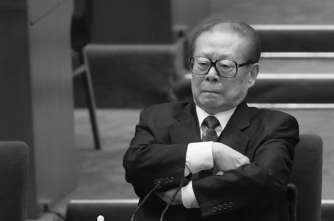 Jiang Zemin, de plus en plus inquiété sur la scène politique chinoise. (Feng Li/Getty Images)