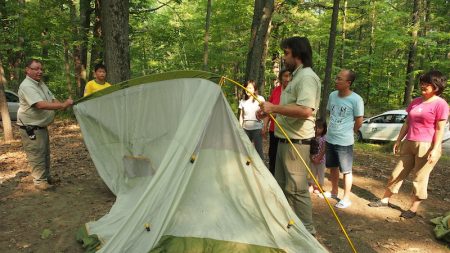 Programme Découverte camping au parc national d’Oka: une expérience à vivre en famille ou entre amis