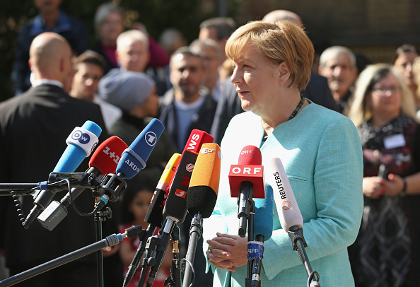 La Chancelière allemande Angela Merkel fait l'objet de toutes les attentions des gauches européennes. (Sean Gallup/Getty Images)