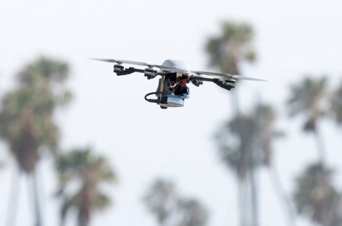 Le drone InstantEye est utilisé dans Channel Islands Harbor à Oxnard, en Californie durant des exercices de terrain (NASA)
