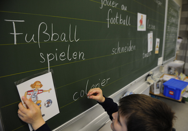 Enseignement de l’allemand dans une classe élémentaire. (JEAN-CHRISTOPHE VERHAEGEN/AFP/Getty Images)