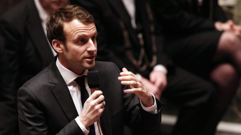 Emmanuel Macron lors d’un débat à l’Assemblée nationale, le 12 janvier 2016 à Paris. (PATRICK KOVARIK/AFP/Getty Images)