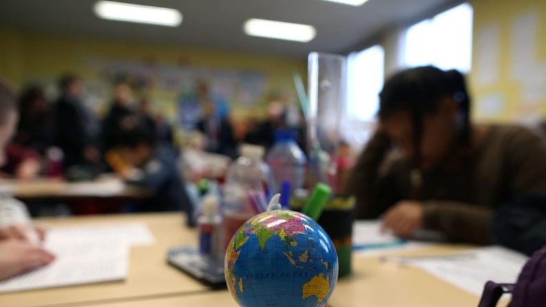 L’enseignement des religions à l’école permettrait aux élèves d’avoir un sens critique et davantage de tolérance religieuse. (CHARLY TRIBALLEAU/AFP/Getty Images)