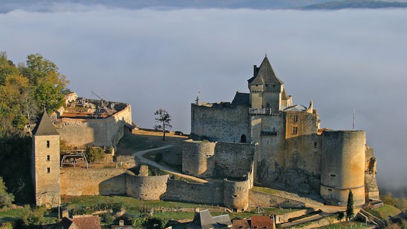 Le château de Castelnaud, forteresse médiévale classée Monument historique en 1966. (©Laugery)