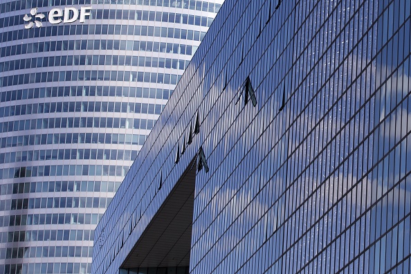 Le siège d’EDF dans le quartier d’affaires de La Défense. (KENZO TRIBOUILLARD/AFP/Getty Images)