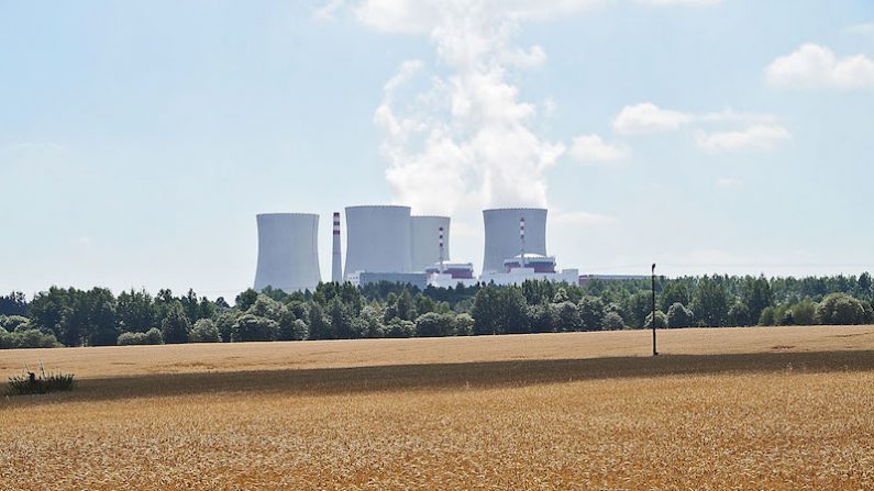 Le nucléaire perd du terrain face aux énergies renouvelables. (Pixabay.com)