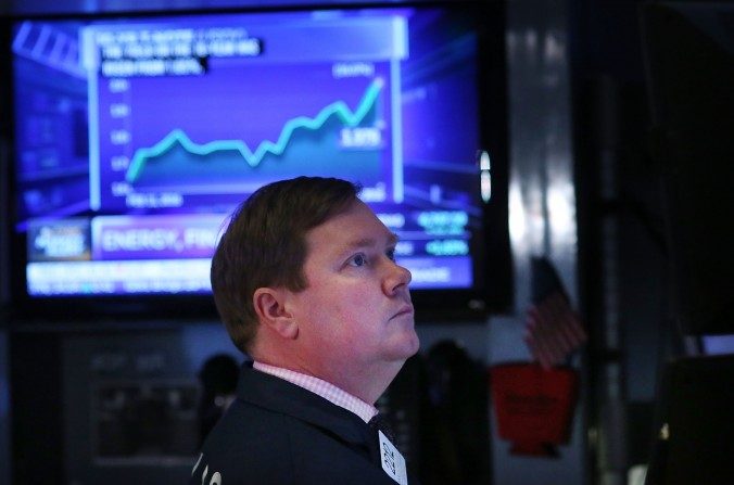 La salle des traders de la Bourse de New York (NYSE), le 11 mars 2016 à New York City. (Spencer Platt/Getty Images)