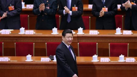 Xi Jinping soutenu en tant que « leader central » du régime par un théoricien du Parti