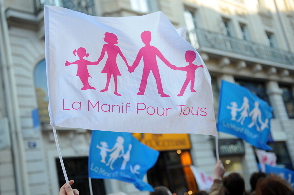 Les drapeaux de La Manif pour tous. (Antoine Antoniol/Getty Images)