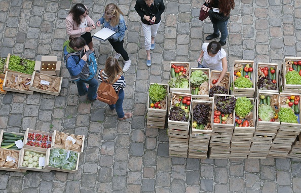 La France est première sur la lutte contre le gaspillage alimentaire et la santé nutritionnelle mais a des lacunes sur l'agriculture durable. (JACQUES DEMARTHON/AFP/Getty Images)