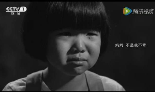 Fu Xinuo, une enfant chinoise devenue sourde suite à la prescription d’un médicament dangereux, met en garde contre les médicaments qui nuisent tous les ans à des dizaines de milliers d’enfants. (CCTV.com)