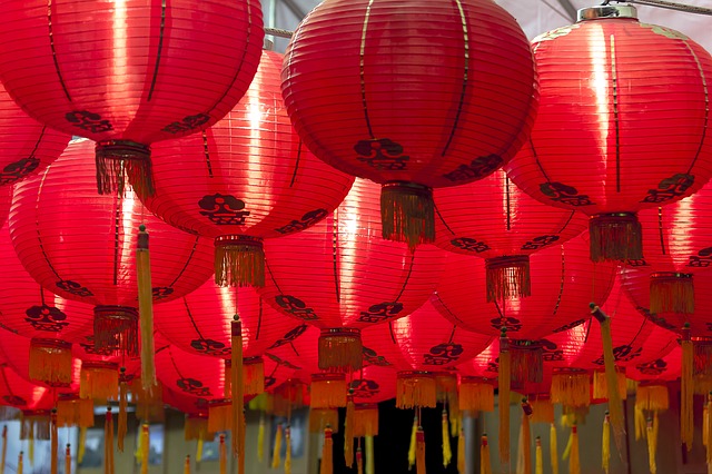 En Chine, il existe de nombreuses façons de célébrer cette fête. Cependant, les lanternes et les yuanxiao sont les deux éléments les plus populaires de cette journée et sont devenus les symboles de la fête. (Pixabay)