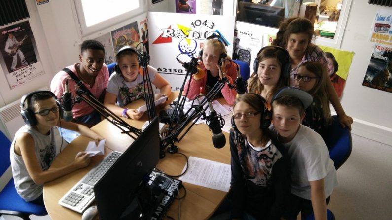 11 élèves de CM2 animent la chronique Radio Thèmes du lundi au vendredi pour une opération du CLEMI à Lille. clemi.ac-lille.fr