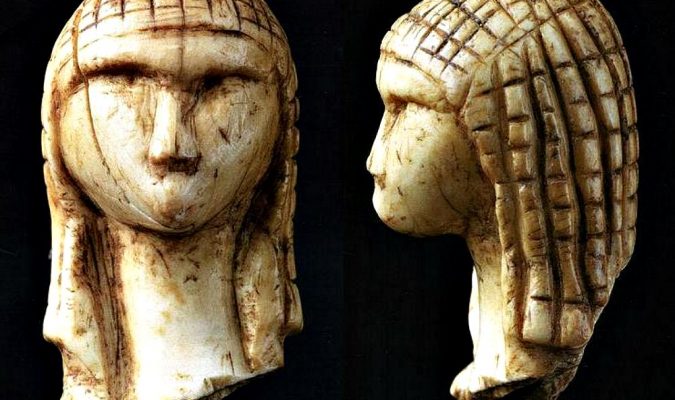La statue de la Dame de Brassempouy est l’une des plus anciennes représentations de visage humain