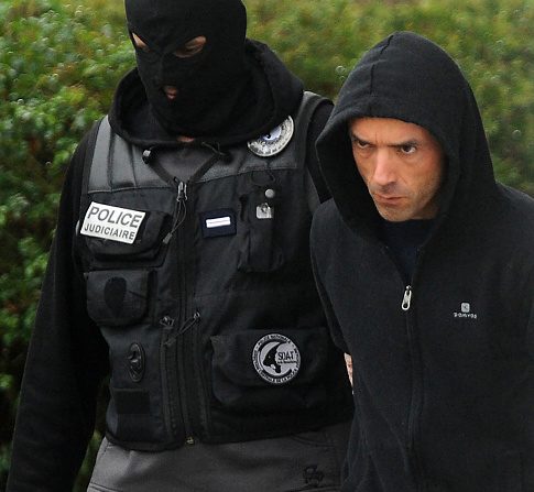 Arrestation de Mikel Irastorza  par la police française antiterroriste  en novembre 2016 au Pays basque français. (GAIZKA IROZ/AFP/Getty Images)