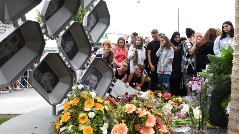 Cérémonie d'inauguration d'un monument érigé en mémoire des victimes de la tuerie de Munich (sud) en juillet 2017. (Photo de CHRISTOF STACHE/AFP/Getty Images)
