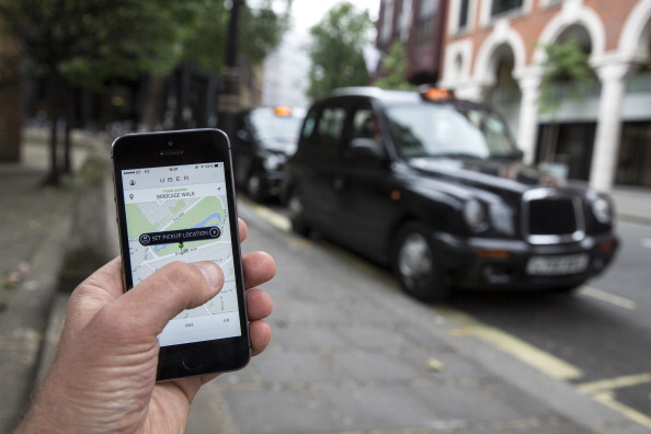 Londres : Taxi Uber un mode de transport très prisé.
Oli Scarff/Getty Images

