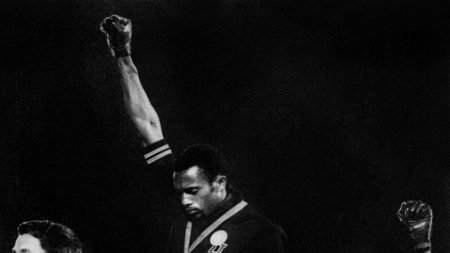 Australie : un monument demandé pour l’athlète qui avait soutenu le « Black Power »