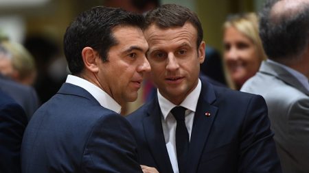 Emmanuel Macron en Grèce pour marquer la sortie de crise