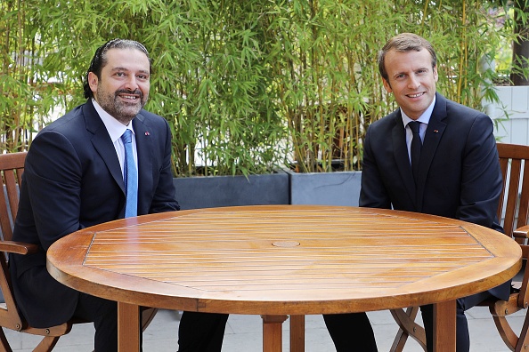 Le président Emmanuel Macron rencontre le Premier ministre libanais Saad Hariri sur la terrasse de l’Élysée à Paris le 1er Septembre 2017. (LUDOVIC MARIN/AFP/Getty Images)