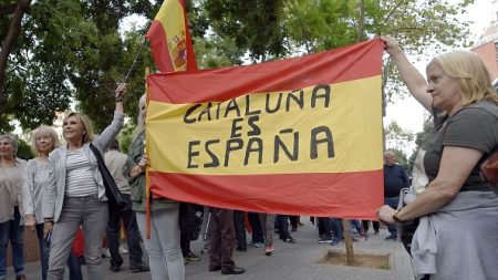 Au coeur de Barcelone, la Catalogne divisée sur l’indépendance