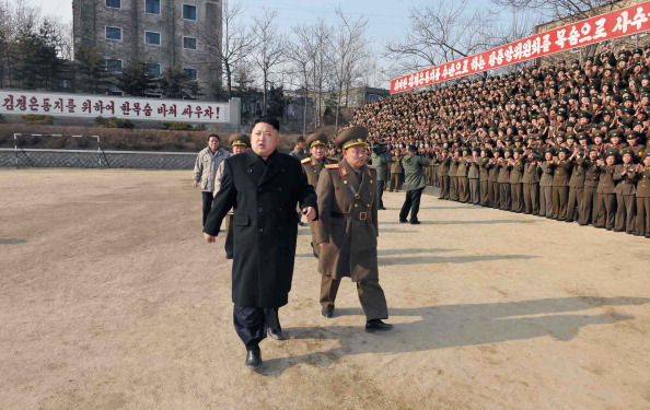Le dictateur nord-coréen Kim Jong-Un a proféré de nouvelles menaces aux États-Unis. 
(read KNS/AFP/Getty Images)