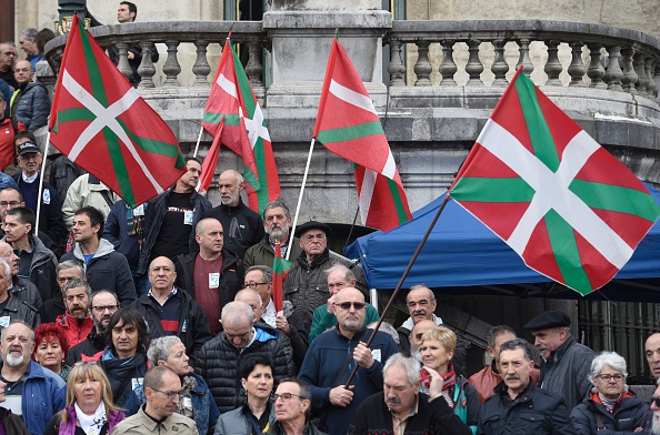 des manifestants  «En faveur de l'amnistie, des prisonniers basques et des réfugiés» 
(ANDER GILLENEA/AFP/Getty Images)